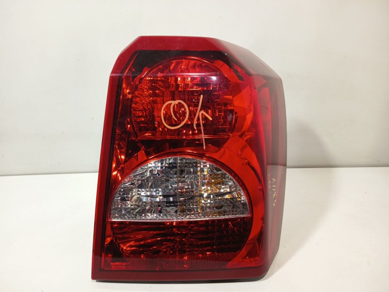 Recambio de piloto trasero derecho para dodge caliber 2.0 crd referencia OEM IAM 68445966AA 5303752AF 