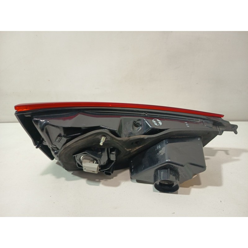 Recambio de piloto trasero derecho interior para nissan qashqai ii (j11, j11_) 1.5 dci referencia OEM IAM 265504EA6E  