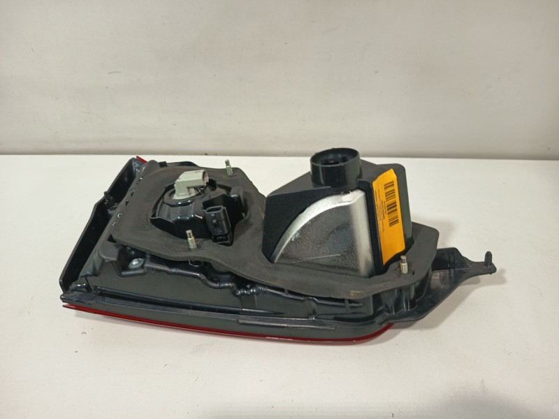 Recambio de piloto trasero derecho interior para nissan qashqai ii (j11, j11_) 1.5 dci referencia OEM IAM 265504EA6E  