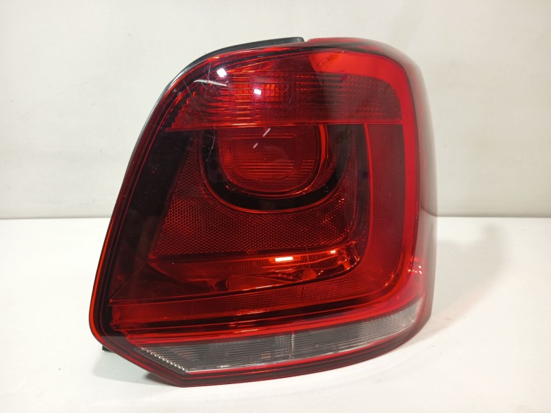 Recambio de piloto trasero derecho para volkswagen polo v (6r1, 6c1) 1.6 tdi referencia OEM IAM 6R0945096AH  