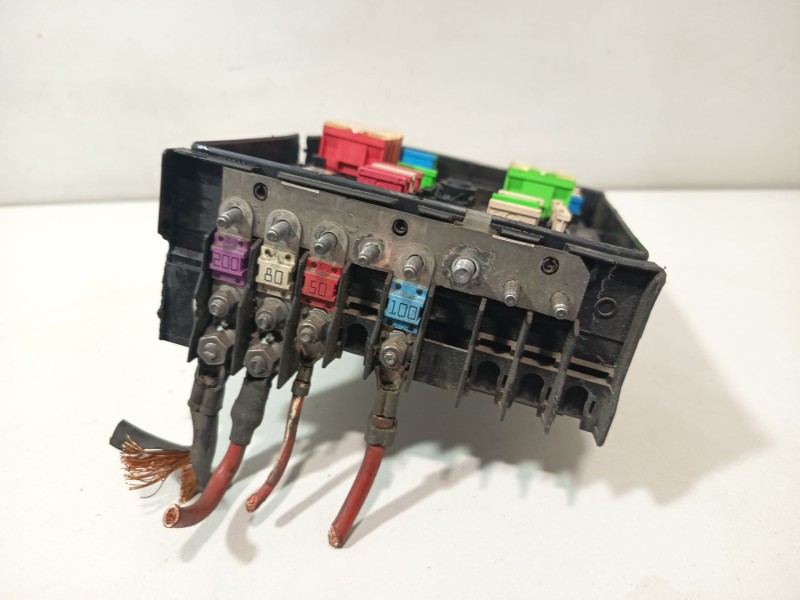 Recambio de caja reles / fusibles para seat leon (1p1) 2.0 tdi referencia OEM IAM 1K0937125A  