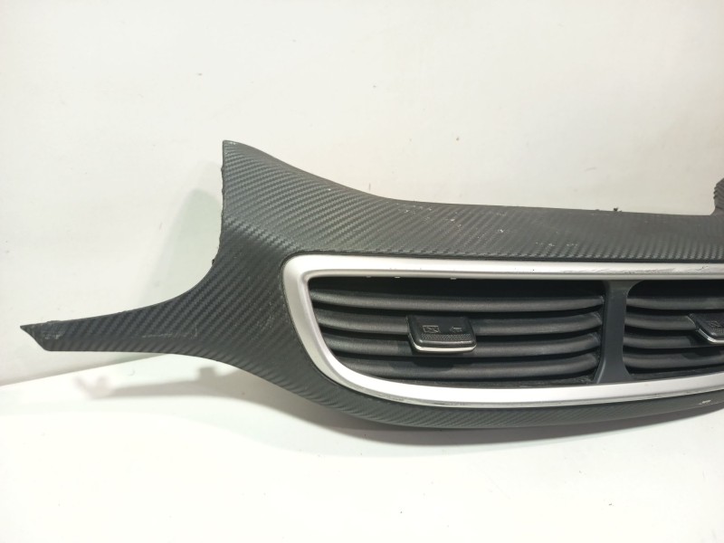 Recambio de aireador central derecho para hyundai tucson (tl, tle) 1.6 gdi referencia OEM IAM 84795D7AA0  