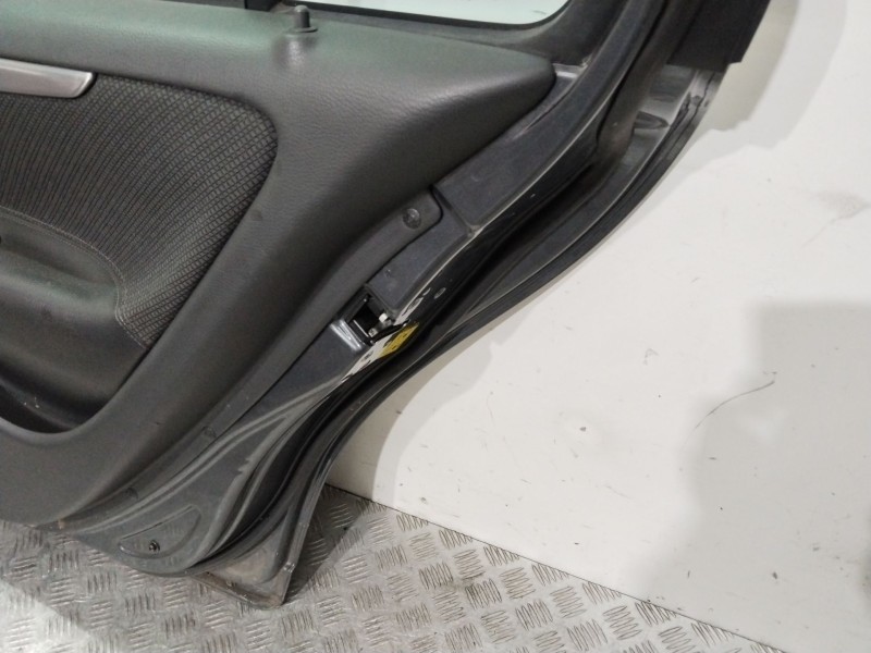 Recambio de puerta trasera derecha para volvo s60 i (384) d5 referencia OEM IAM 30796489  