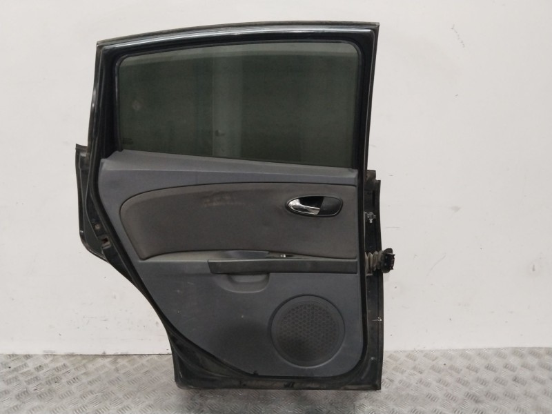 Recambio de puerta trasera izquierda para seat leon (1p1) 1.6 tdi referencia OEM IAM 1P0833055  