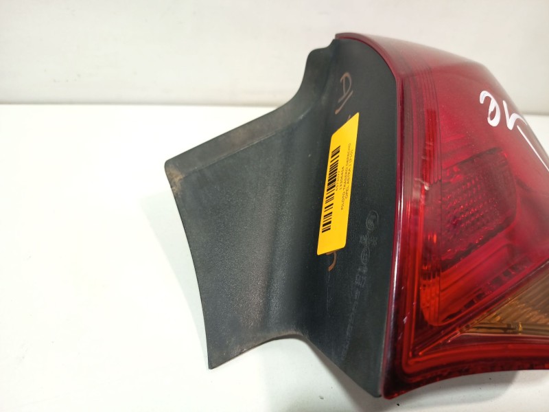 Recambio de piloto trasero derecho para opel astra j (p10) 1.4 (68) referencia OEM IAM 13306454  