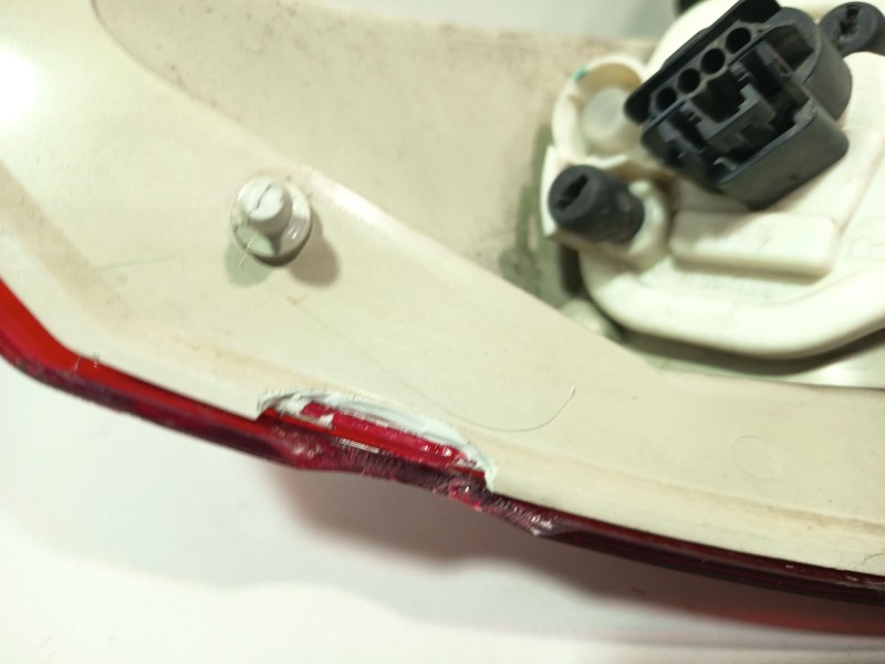 Recambio de piloto trasero derecho para opel astra j (p10) 1.4 (68) referencia OEM IAM 13306454  