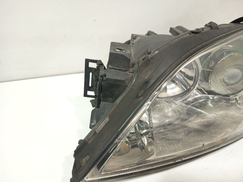 Recambio de faro izquierdo para ford mondeo iv sedán (ba7) 2.0 referencia OEM IAM 0301174271  