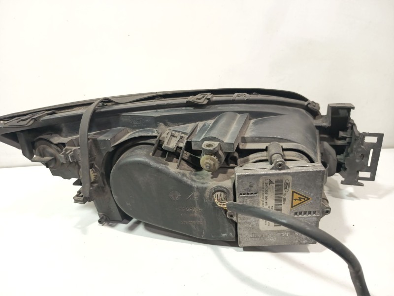 Recambio de faro izquierdo para ford mondeo iv sedán (ba7) 2.0 referencia OEM IAM 0301174271  