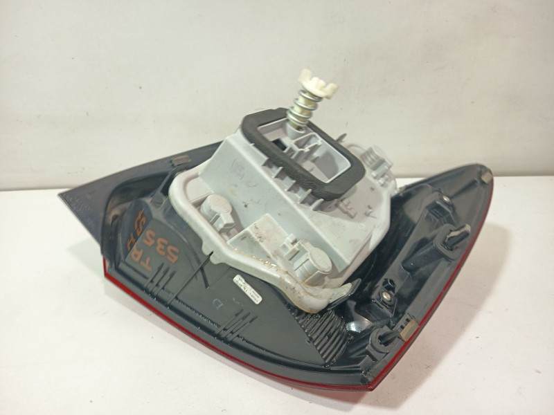 Recambio de piloto trasero izquierdo para volkswagen polo v (6r1, 6c1) 1.6 tdi referencia OEM IAM 6R0945095AH  