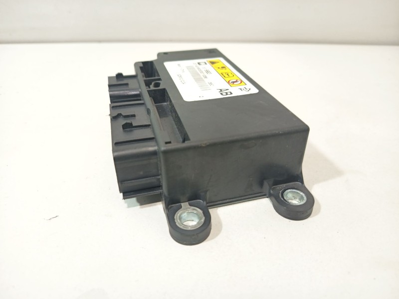 Recambio de centralita airbag para opel astra j (p10) 1.4 (68) referencia OEM IAM 13575683  