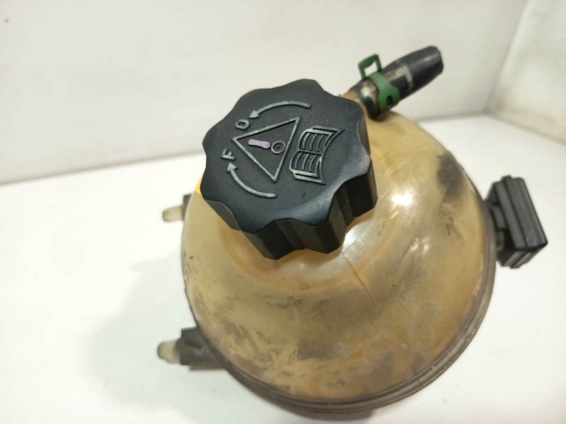 Recambio de deposito expansion para peugeot 307 (3a/c) 1.6 16v referencia OEM IAM 1323A3  