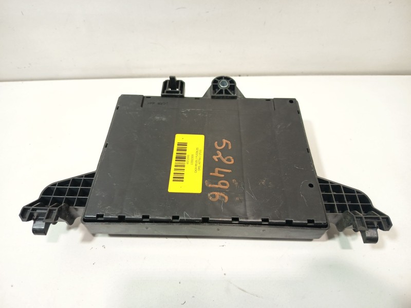 Recambio de caja reles / fusibles para opel astra j (p10) 1.4 (68) referencia OEM IAM 13302300  