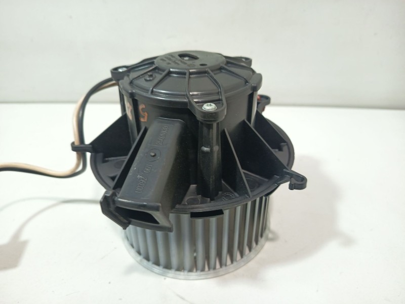 Recambio de motor calefaccion para opel astra j (p10) 1.4 (68) referencia OEM IAM 13426651  