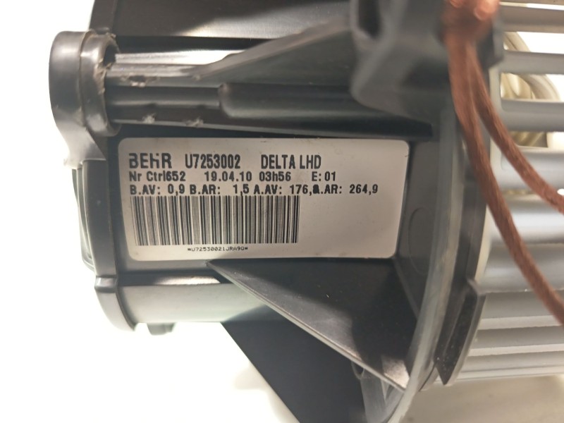 Recambio de motor calefaccion para opel astra j (p10) 1.4 (68) referencia OEM IAM 13426651  