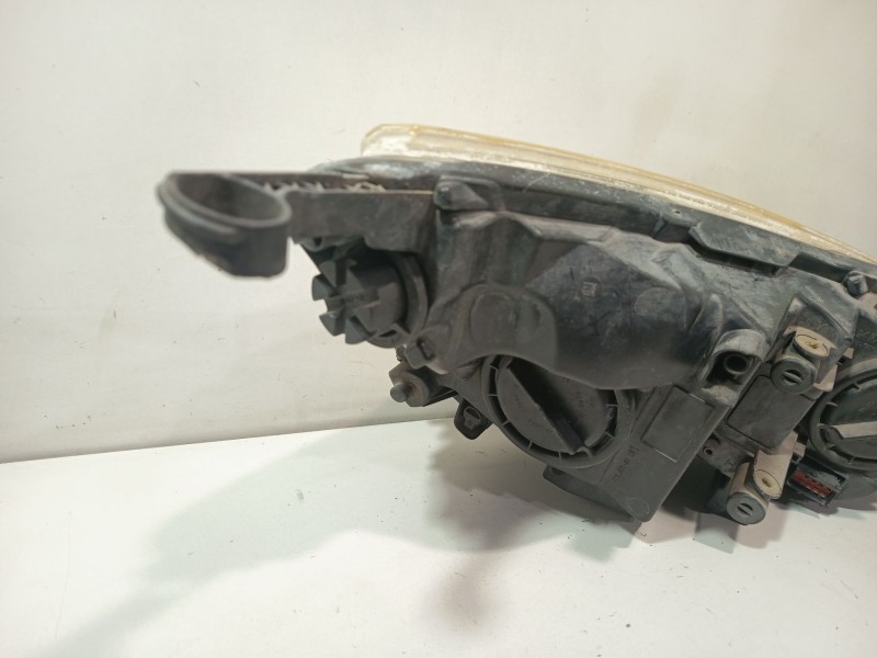 Recambio de faro izquierdo para opel astra j (p10) 1.4 (68) referencia OEM IAM 13253646  