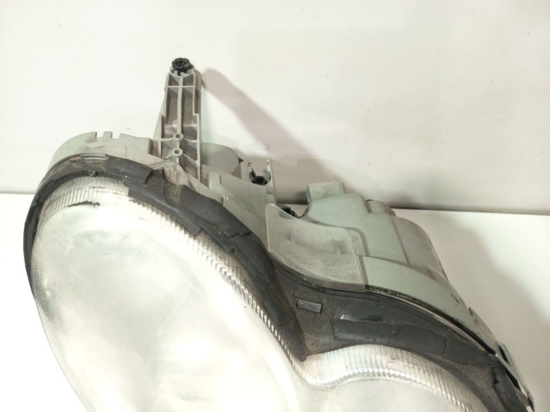 Recambio de faro derecho para mercedes-benz clk (c209) clk 320 (209.365) referencia OEM IAM 209820386164  