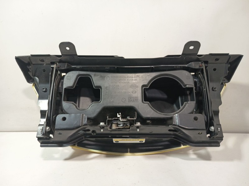 Recambio de rejilla delantera para nissan nv200 / evalia autobús e-nv (me0m) referencia OEM IAM 657304FA0AB1  