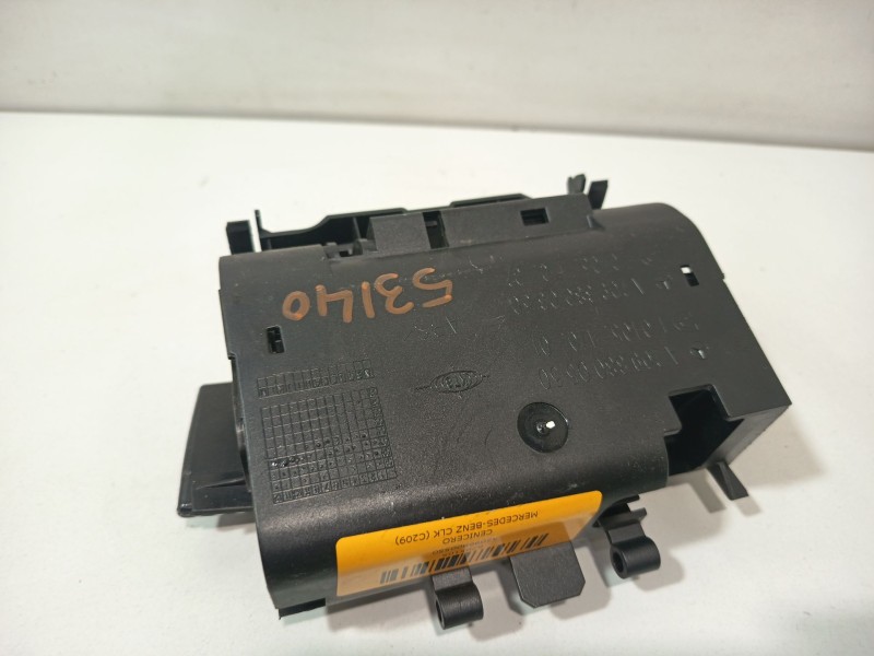 Recambio de cenicero para mercedes-benz clk (c209) clk 320 (209.365) referencia OEM IAM A2096800550  