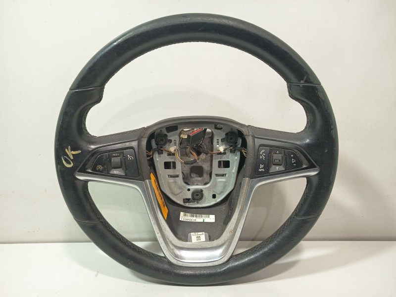 Recambio de volante para opel astra j (p10) 1.4 (68) referencia OEM IAM 13305818  
