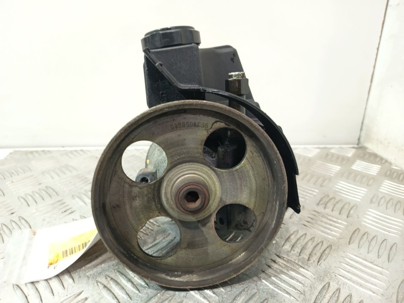 Recambio de bomba direccion para citroën xsara (n1) 1.6 i referencia OEM IAM 9641267380  