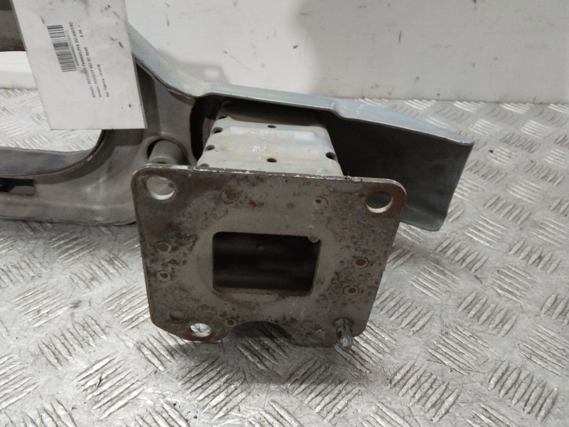 Recambio de refuerzo paragolpes delantero para peugeot 407 st sport referencia OEM IAM 7414FN  