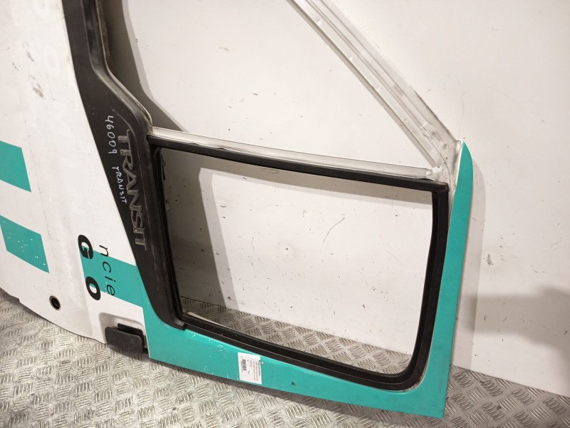 Recambio de puerta delantera izquierda para ford transit combi ´06 ft 330 mediano referencia OEM IAM 1848341  