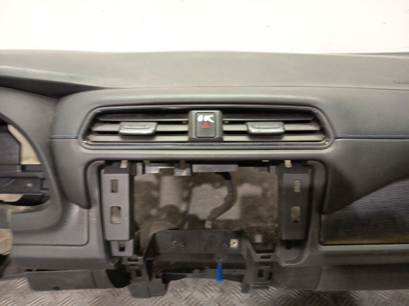 Recambio de salpicadero para nissan leaf (ze1) electric referencia OEM IAM 682005SH0B  