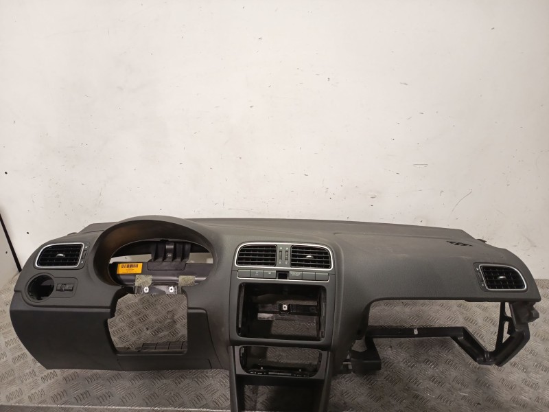 Recambio de salpicadero para volkswagen polo v (6r1, 6c1) 1.6 tdi referencia OEM IAM 6R1857004ARV0P  