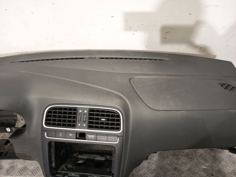 Recambio de salpicadero para volkswagen polo v (6r1, 6c1) 1.6 tdi referencia OEM IAM 6R1857004ARV0P  