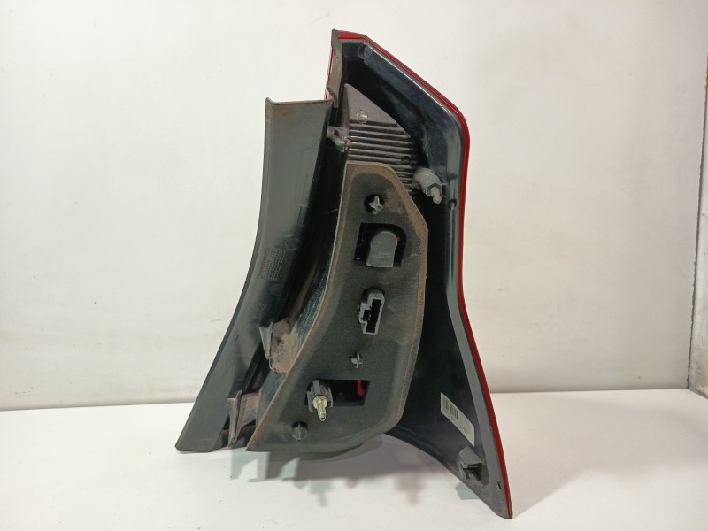 Recambio de piloto trasero izquierdo para dacia sandero (bs_) 1.2 16v referencia OEM IAM 8200734825  