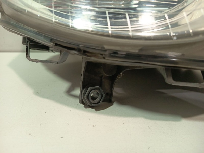 Recambio de faro derecho para volkswagen polo iv (9n_, 9a_) 1.4 16v referencia OEM IAM 6Q1941008AK  