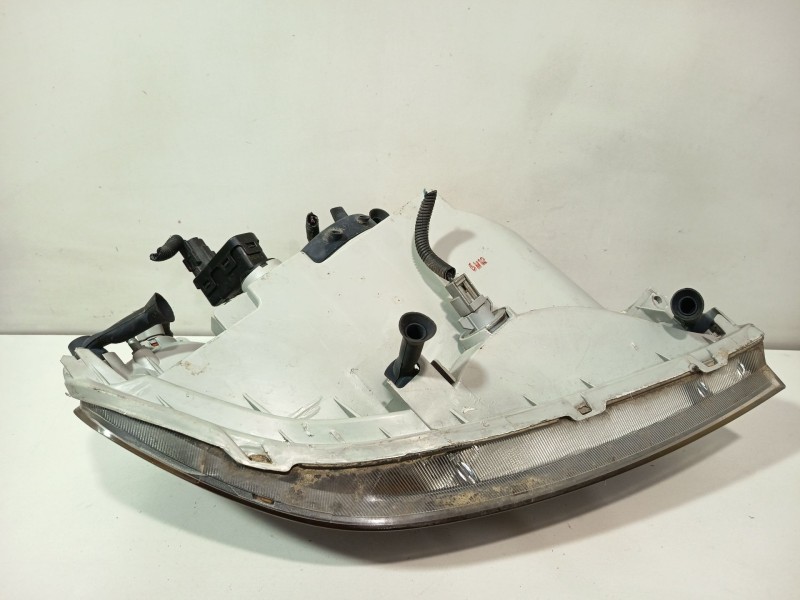 Recambio de faro izquierdo para chevrolet aveo / kalos hatchback (t200) 1.4 referencia OEM IAM 96540151  