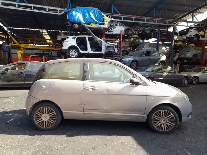 lancia ypsilon (843_) del año 2007