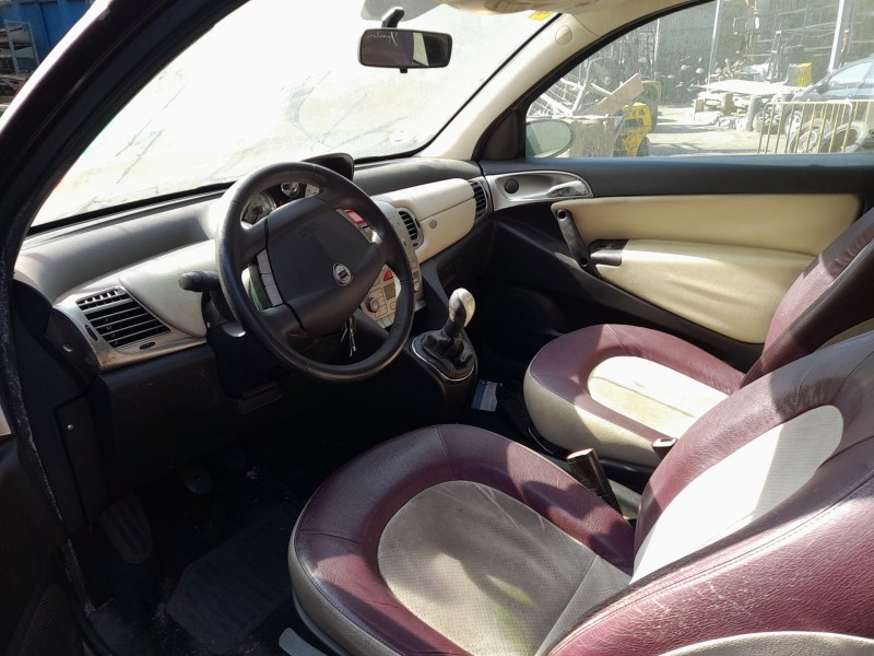 lancia ypsilon (843_) del año 2007