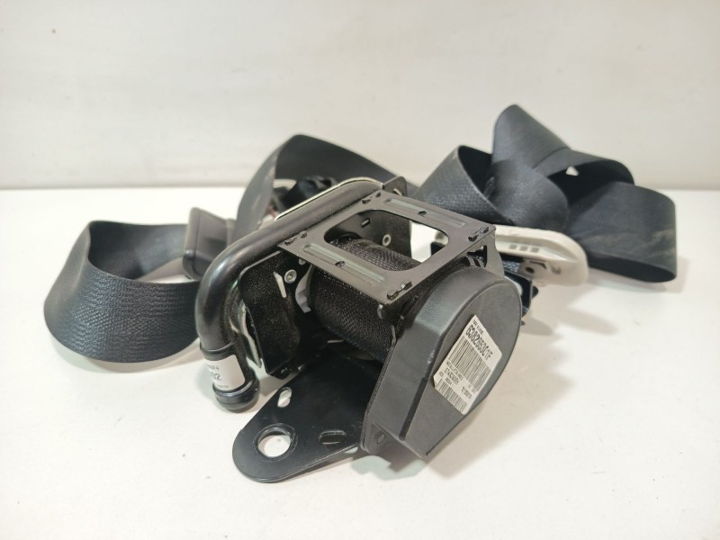 Recambio de cinturon seguridad trasero derecho para nissan leaf (ze1) electric referencia OEM IAM 888845SH1A  