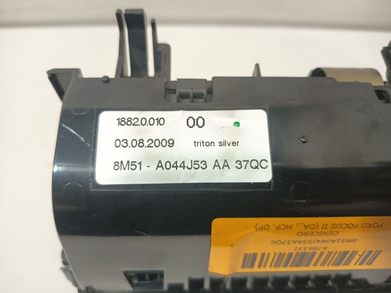 Recambio de cenicero para ford focus ii (da_, hcp, dp) 1.8 tdci referencia OEM IAM 8M51A044J53AA37QC  