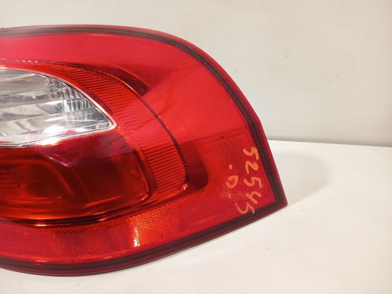 Recambio de piloto trasero derecho para kia rio iii (ub) 1.2 cvvt referencia OEM IAM 924021W2 924201W210 