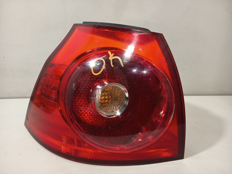 Recambio de piloto trasero izquierdo para volkswagen golf v (1k1) 1.9 tdi referencia OEM IAM 1K6945111C  