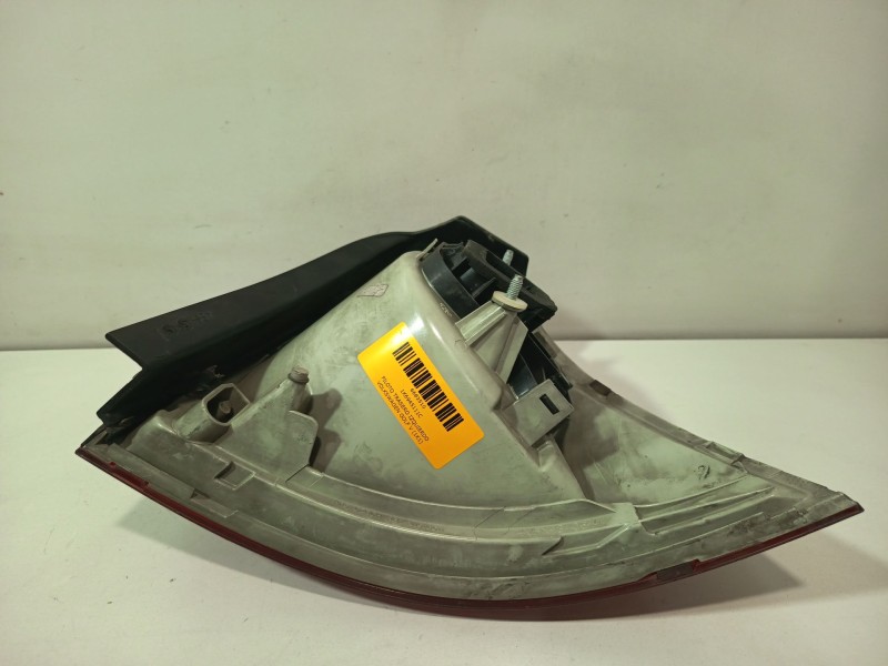 Recambio de piloto trasero izquierdo para volkswagen golf v (1k1) 1.9 tdi referencia OEM IAM 1K6945111C  