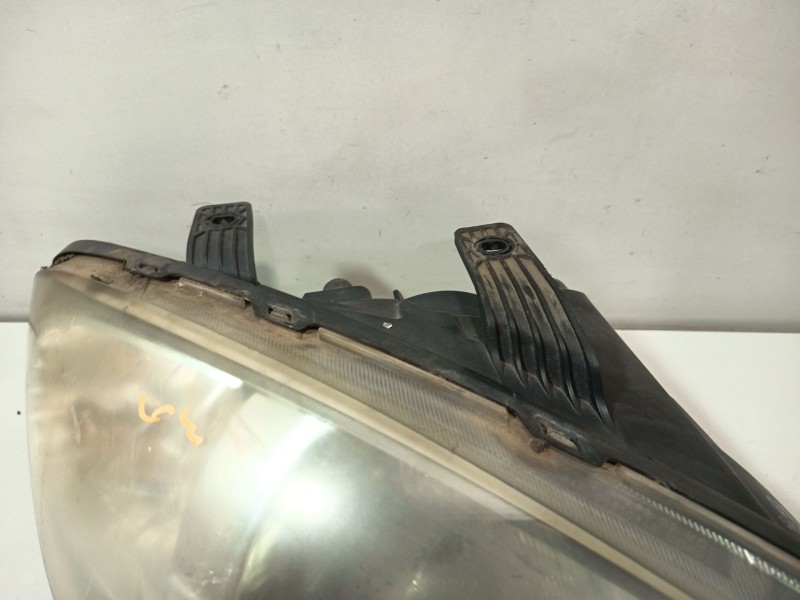 Recambio de faro derecho para chevrolet lacetti (j200) 1.6 referencia OEM IAM 96458810  