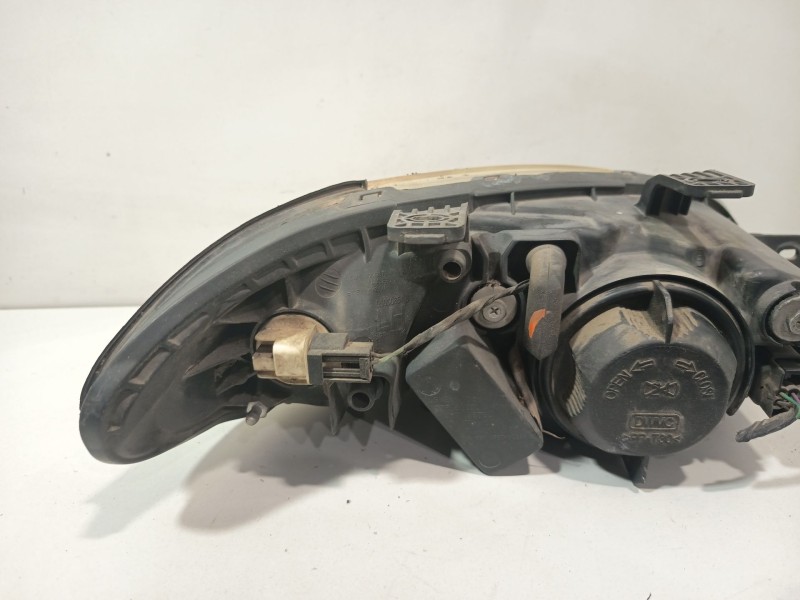 Recambio de faro izquierdo para chevrolet lacetti (j200) 1.6 referencia OEM IAM 96458811  