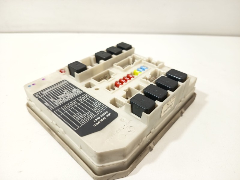 Recambio de caja reles / fusibles para nissan micra iii (k12) 1.2 16v referencia OEM IAM 284B7AX615  