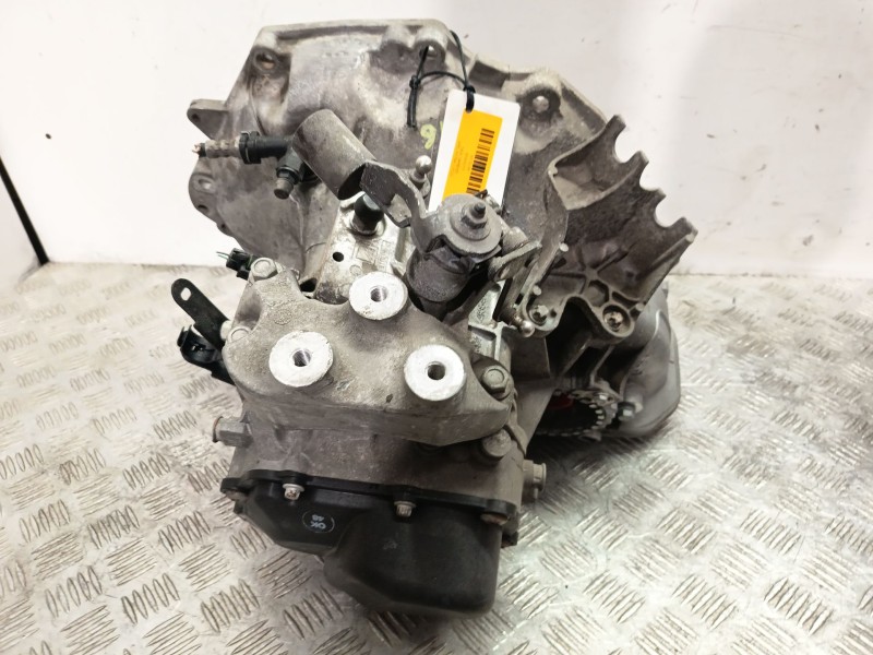 Recambio de caja cambios para opel astra j (p10) 1.4 (68) referencia OEM IAM 55565177  