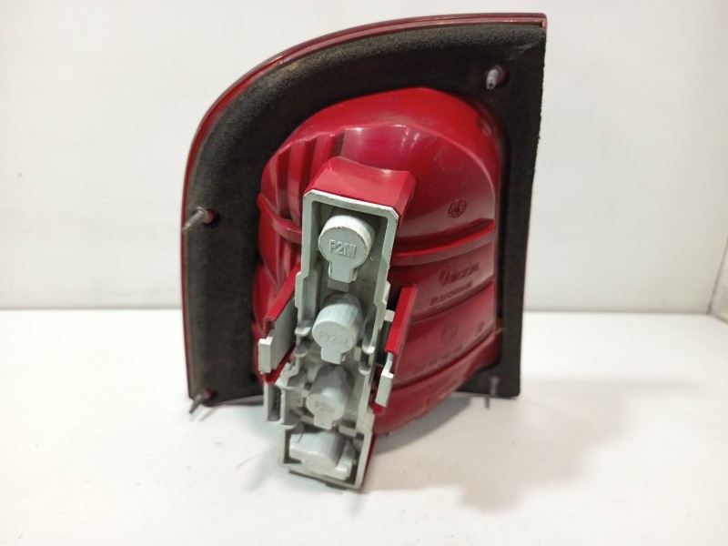 Recambio de piloto trasero derecho para skoda octavia berlina (1u2) ambiente referencia OEM IAM 1U6945096  