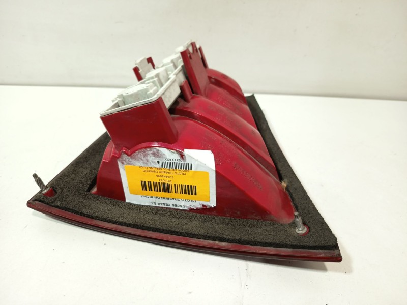 Recambio de piloto trasero derecho para skoda octavia berlina (1u2) ambiente referencia OEM IAM 1U6945096  