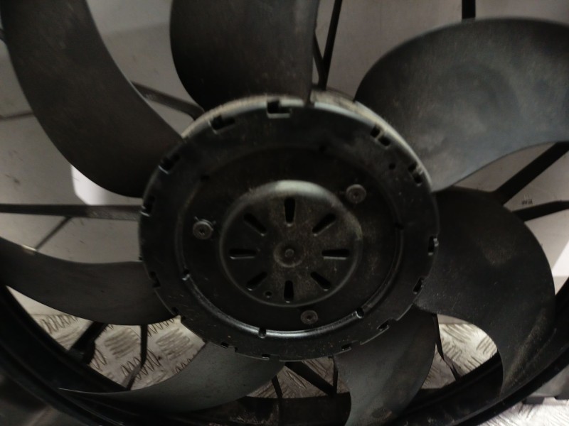 Recambio de electroventilador para mercedes-benz clk (c209) clk 320 (209.365) referencia OEM IAM A2035001693 2035001793 