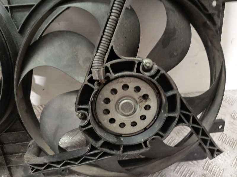 Recambio de electroventilador para volkswagen polo iv (9n_, 9a_) 1.4 16v referencia OEM IAM 881062023 6E0959455A 