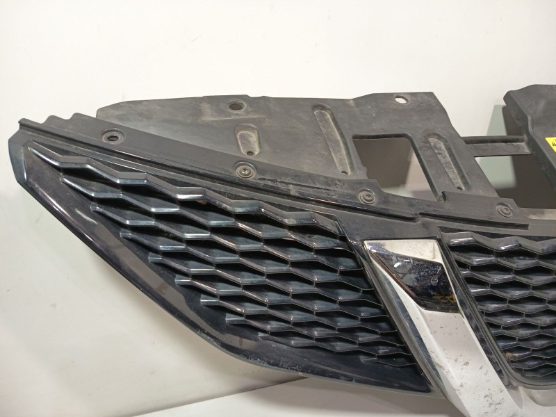 Recambio de rejilla paragolpes delantero para nissan qashqai ii (j11, j11_) 1.6 dci referencia OEM IAM 623104EA1A  
