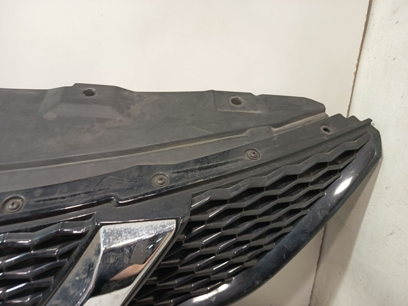 Recambio de rejilla paragolpes delantero para nissan qashqai ii (j11, j11_) 1.6 dci referencia OEM IAM 623104EA1A  