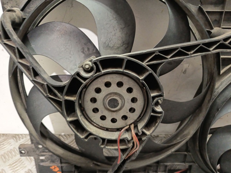 Recambio de electroventilador para volkswagen polo iv (9n_, 9a_) 1.4 16v referencia OEM IAM 600121207F  